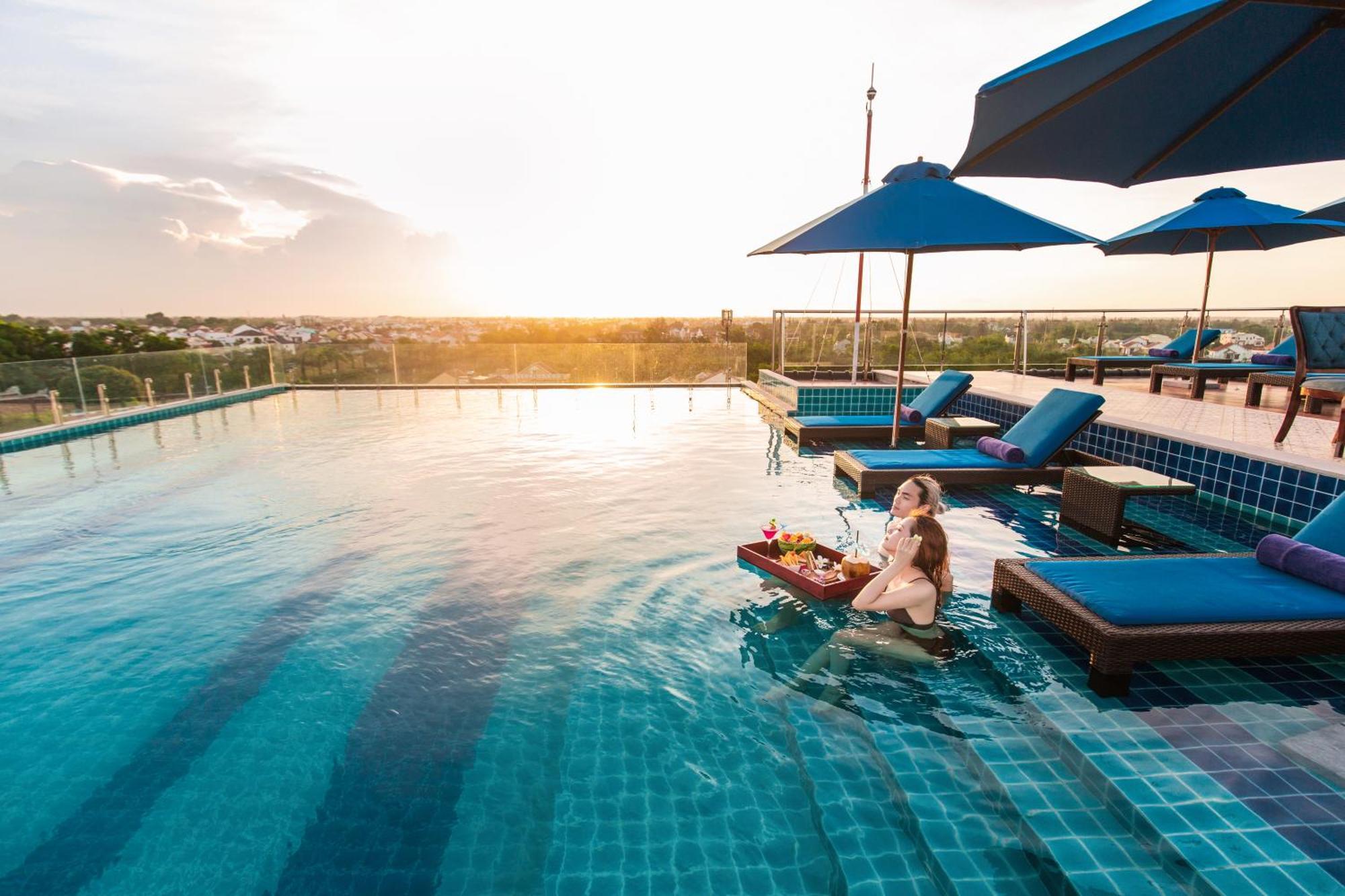 Qualia De Hotel Hoi An - Rooftop Bar City View Екстериор снимка
