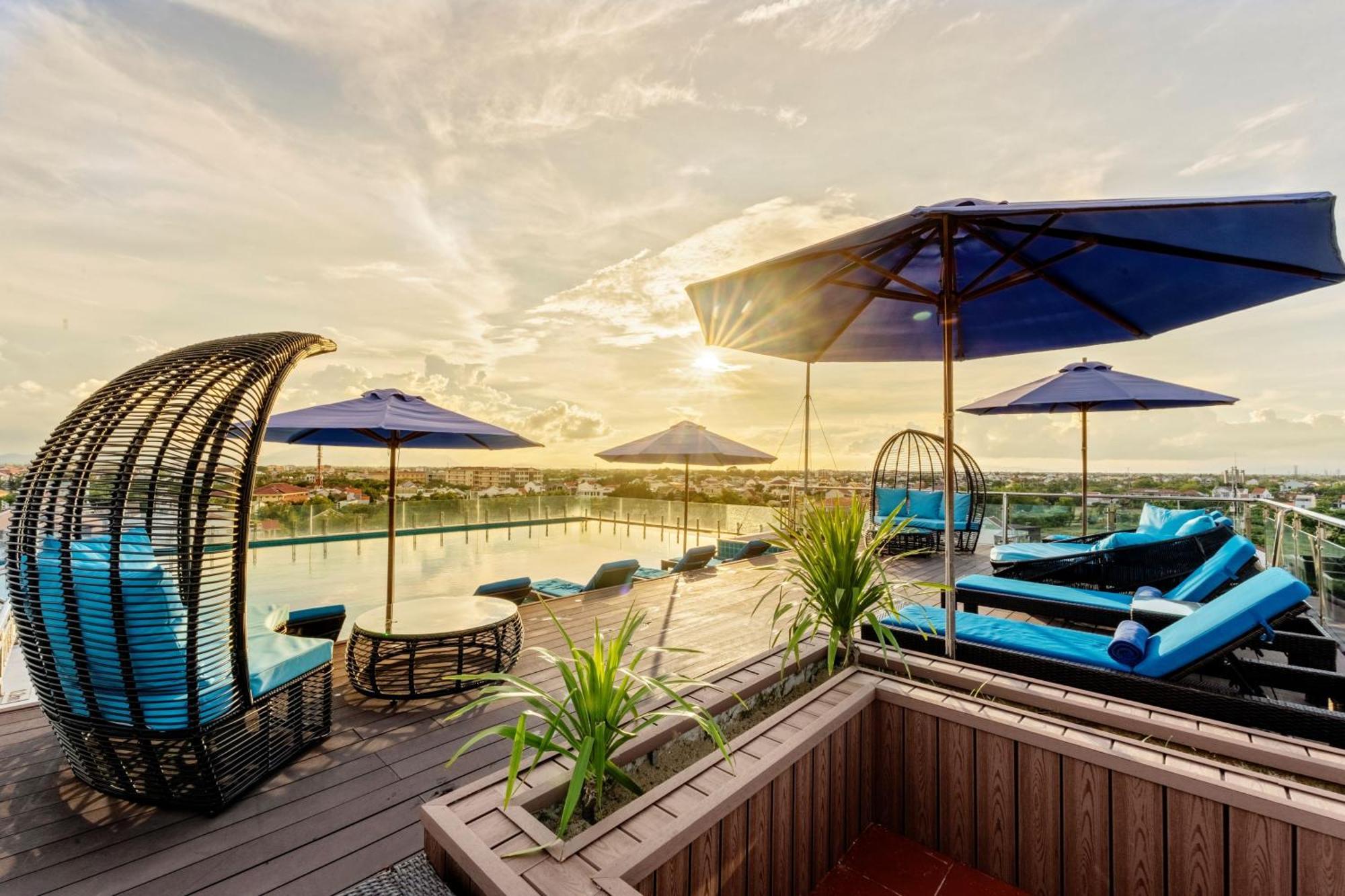 Qualia De Hotel Hoi An - Rooftop Bar City View Екстериор снимка